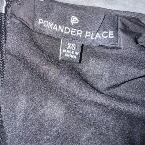 Pomander Place Women's Black and White Houndstooth Dress Size XS - Picture 6 of 6